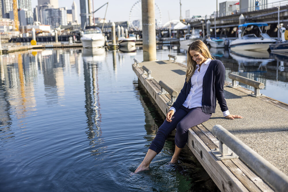 Oakville Cardigan Women
