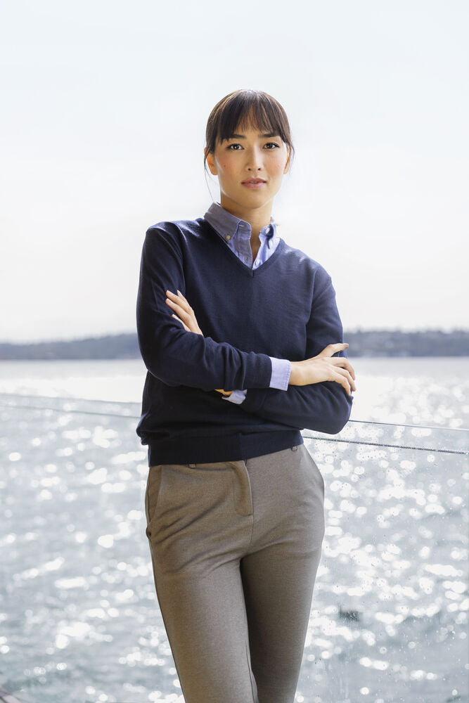 Everett V-neck Women